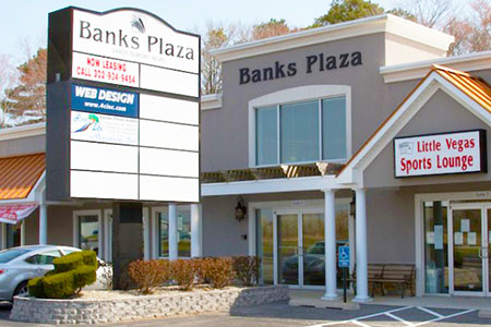 Banks Plaza